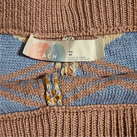 Free People Malibu Patterned Reversible Sweater Set - Picture 4 of 9